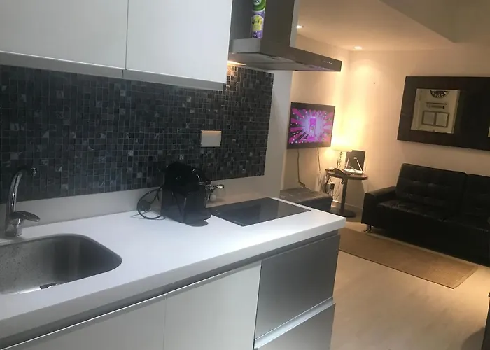 2 Bedroom Corner Beach View With Wifi At Azure Urban Residences 渡假村 *