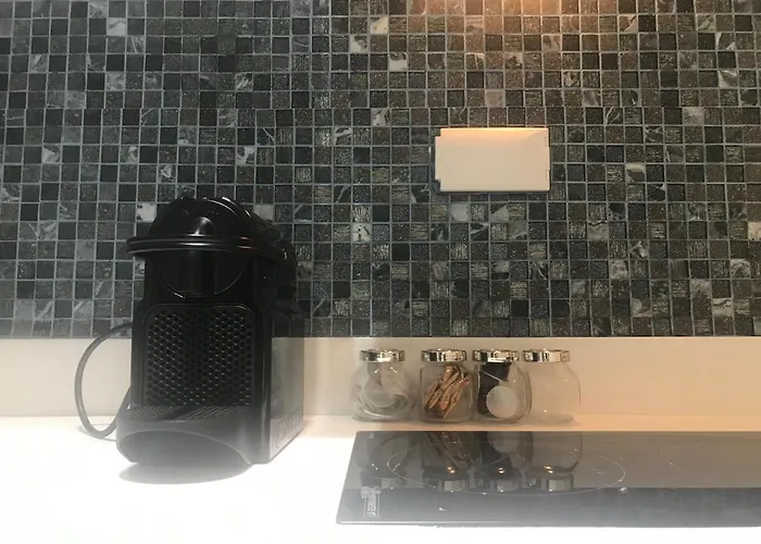 2 Bedroom Corner Beach View With Wifi At Azure Urban Residences 渡假村