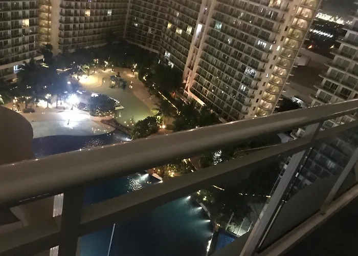 2 Bedroom Corner Beach View With Wifi At Azure Urban Residences *