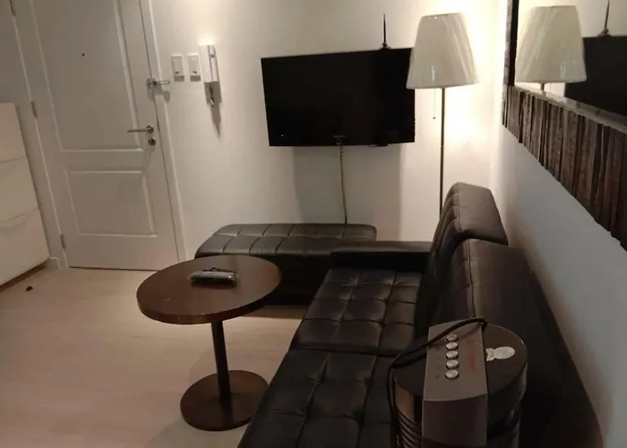 渡假村 2 Bedroom Corner Beach View With Wifi At Azure Urban Residences